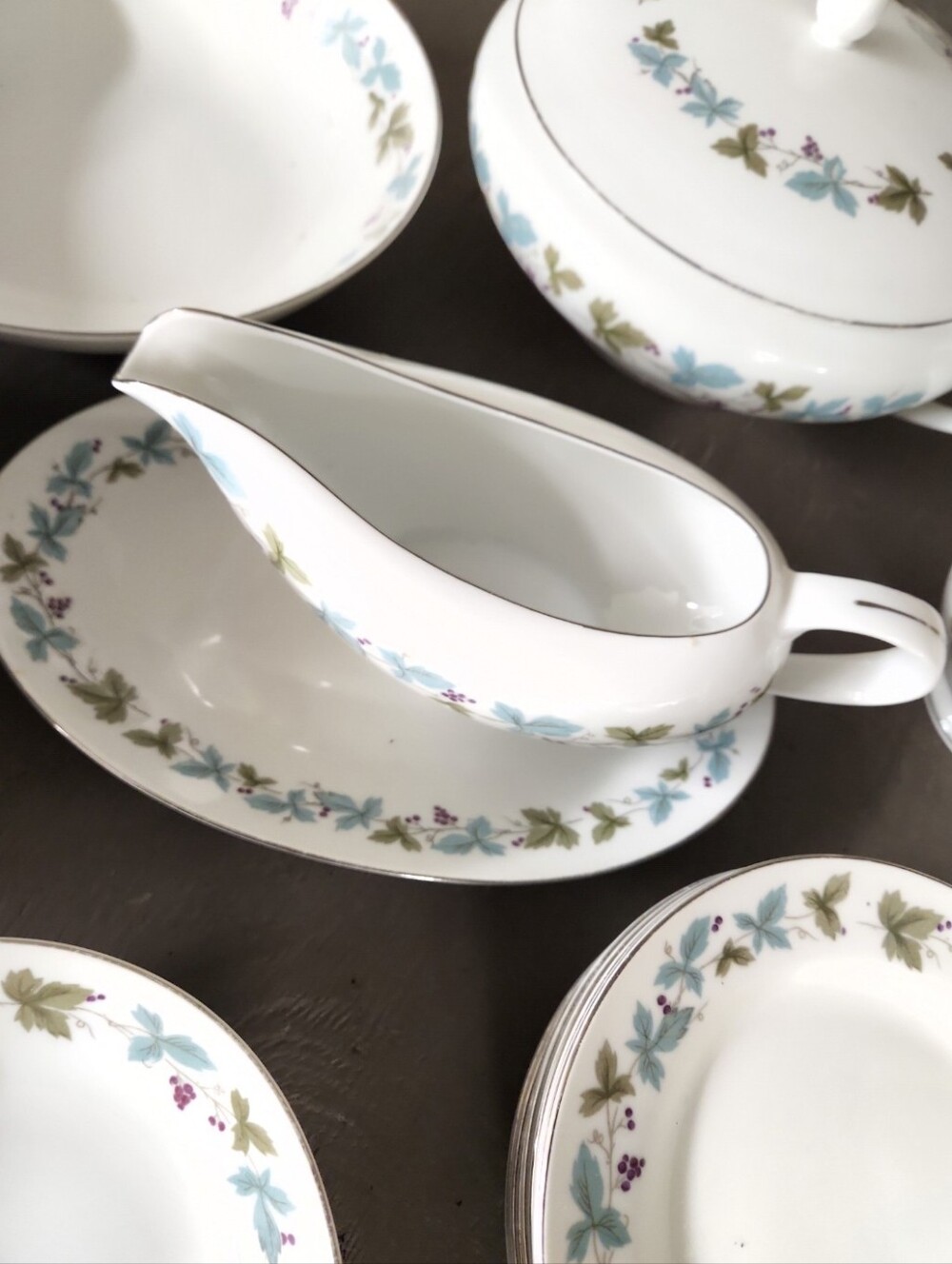 Fine China of Japan Classic White Porcelain Gravy Boat with Blue Floral Trim